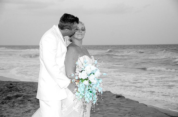 auman_photo-231d bw with color
