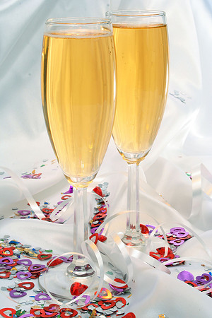 Champagne Glasses with Hearts