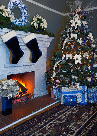 D   Blue V -Christmas-Fireplace-Blue