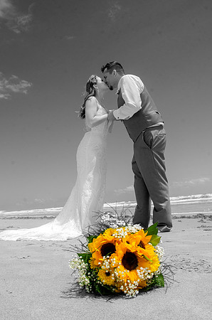 Auman_Photo-294c bw w color