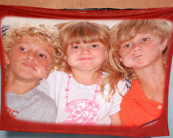 group photo plush blanket 004